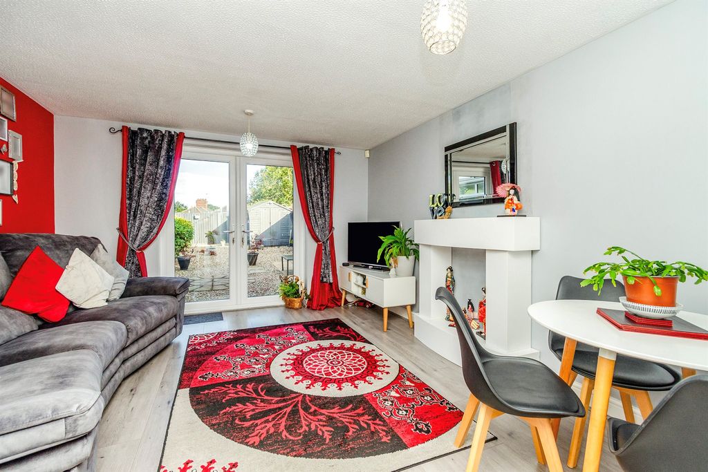 Property photo 3 of 16