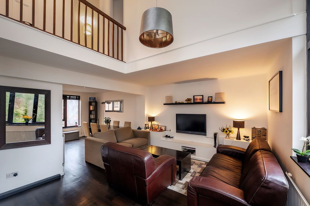 Property photo 3 of 20 Open Plan Living