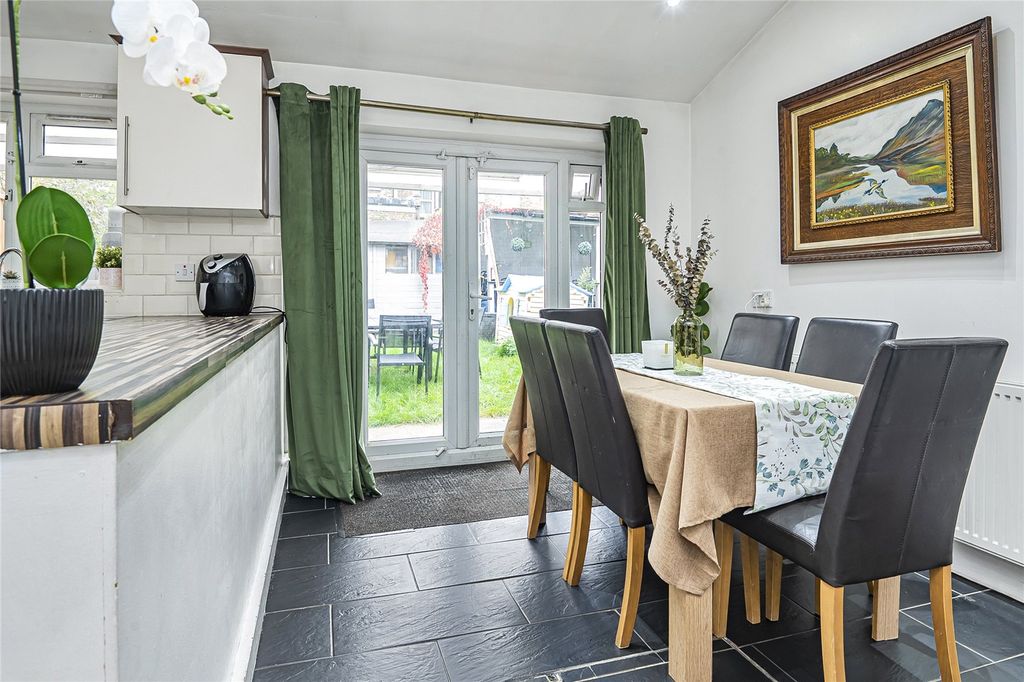 Property photo 3 of 17 Picture No. 08