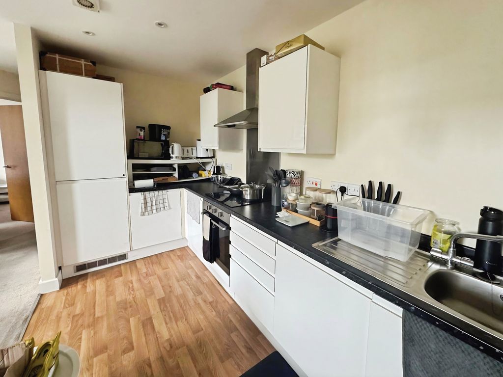 Property photo 3 of 8 Ccaa70Fa-75465642-1Dda-45F4-871F-76904Bf133Ed