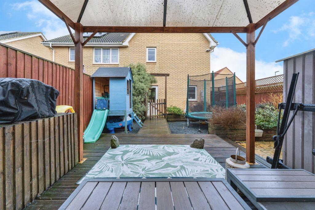 Property photo 3 of 17