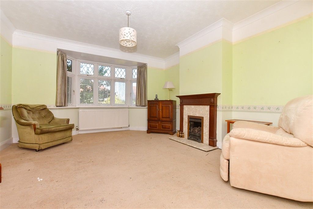 Property photo 2 of 10 Lounge