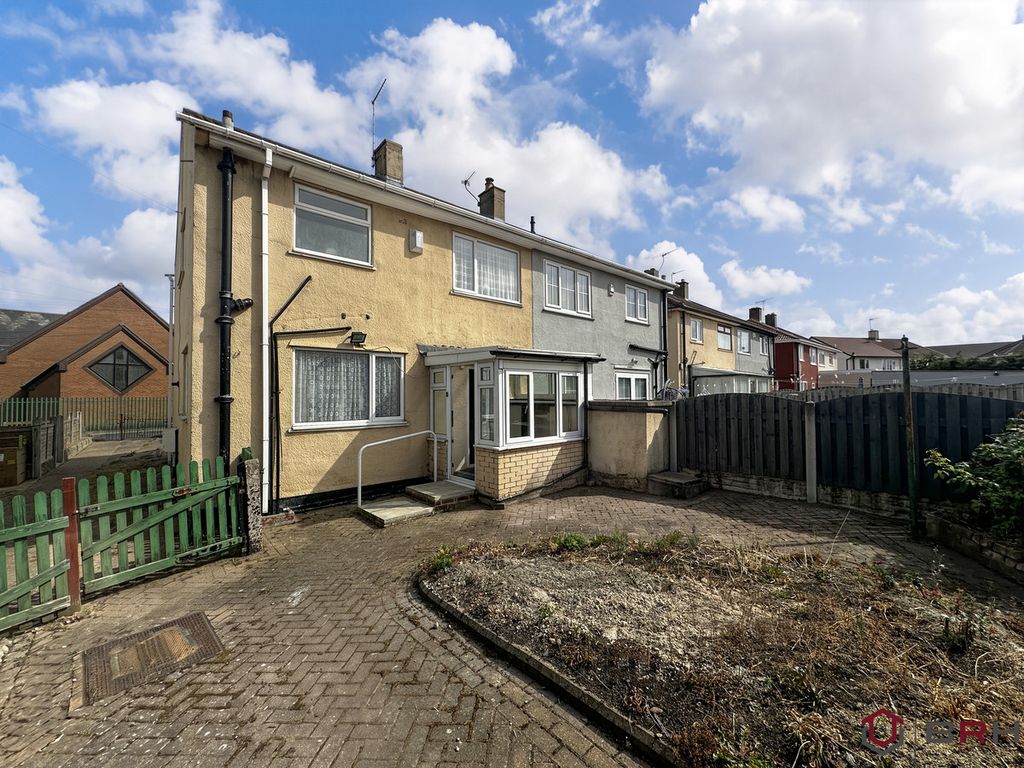 Property photo 2 of 30