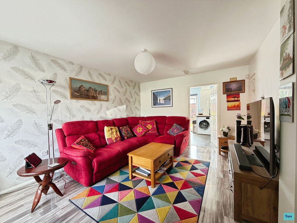 Property photo 2 of 20 17