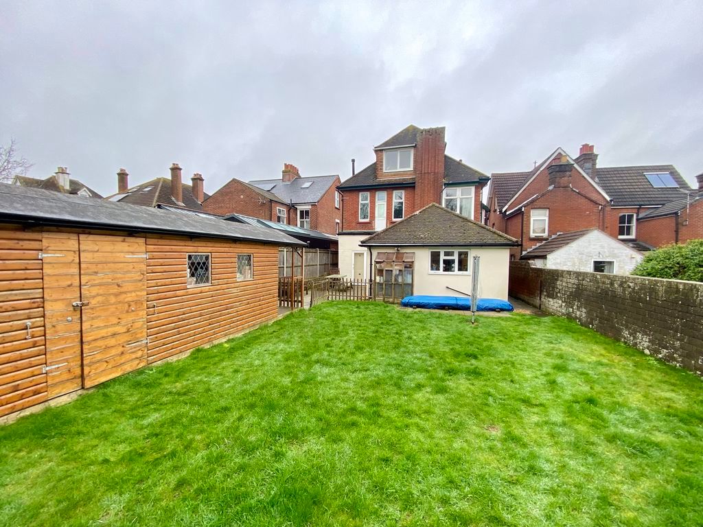 Additional image 33 of 7 bed detached house for saleSouthampton Road, Fareham PO16