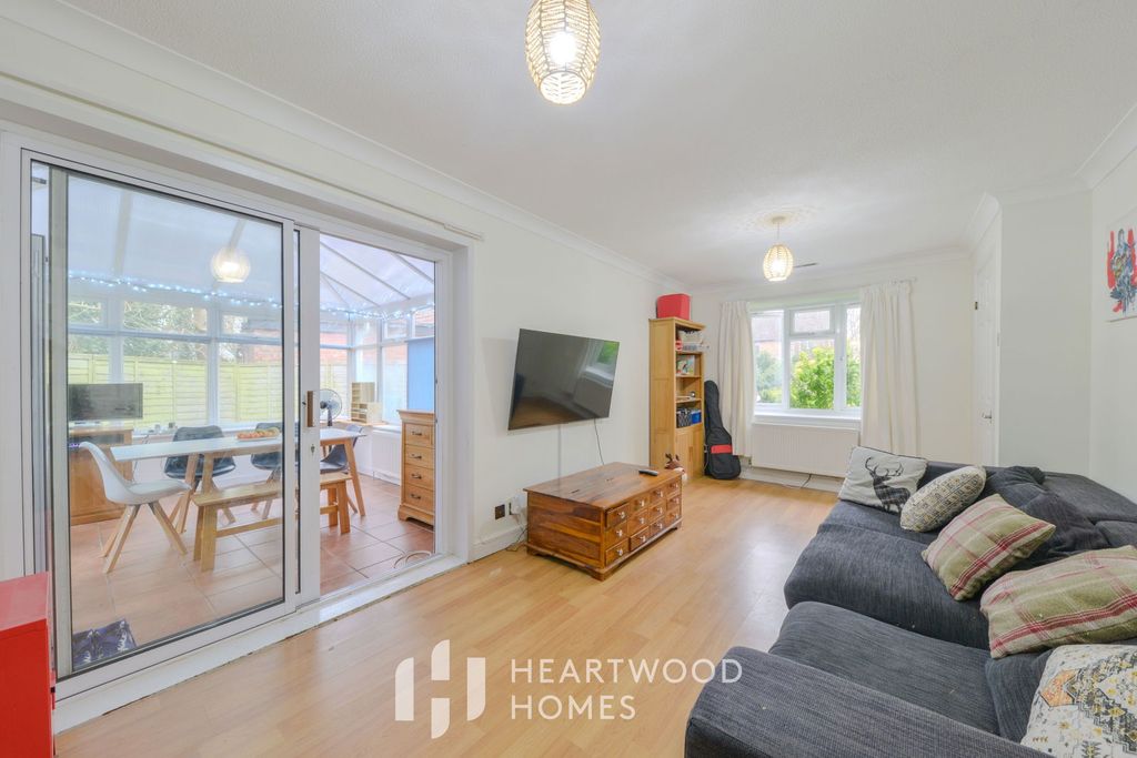 Property photo 1 of 17