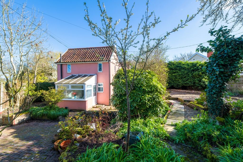 Property photo 3 of 24