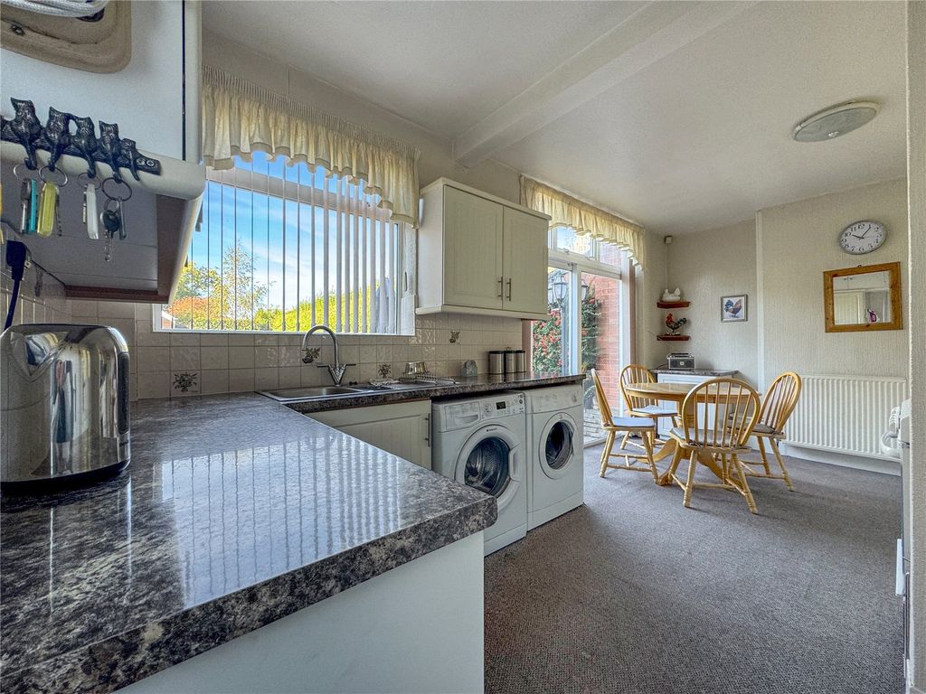 Property photo 3 of 22 Kitchen Diner