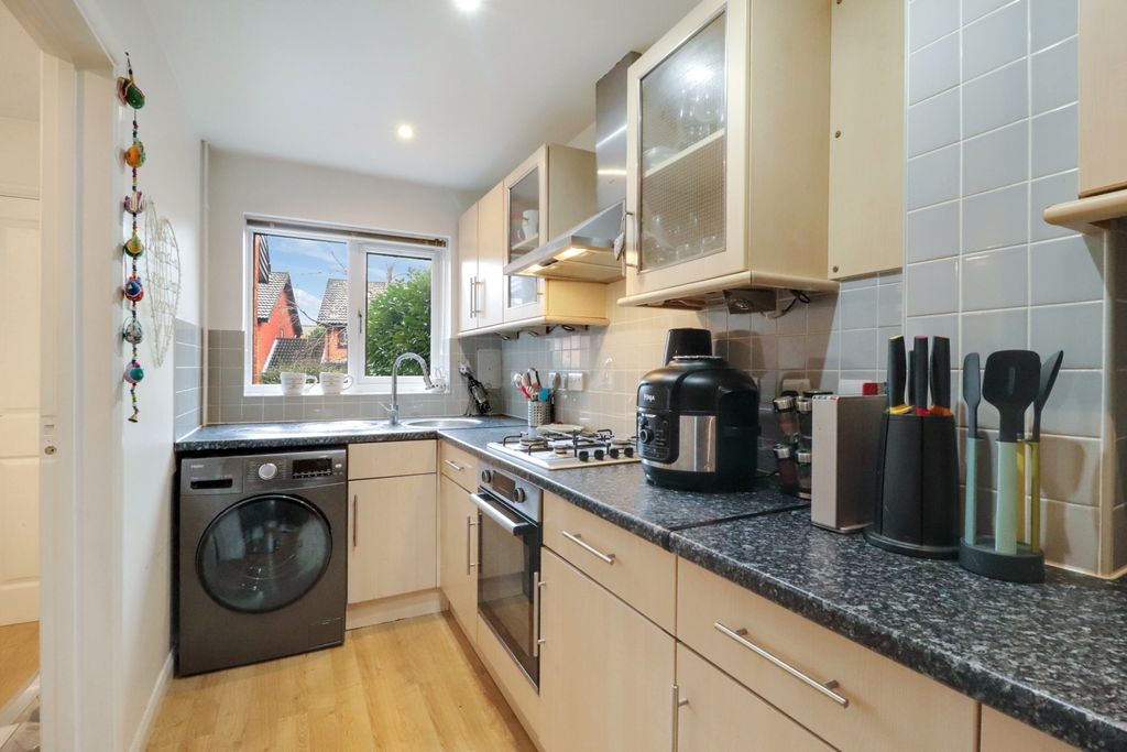 Property photo 3 of 6 Kitchen-2 2