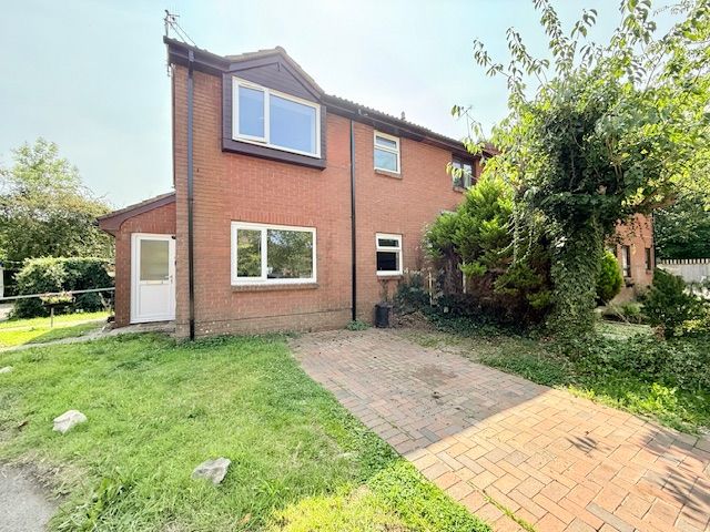 Property photo 1 of 19 Front 2