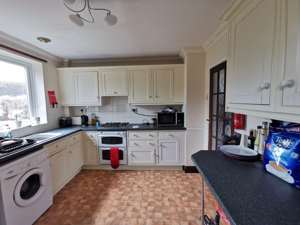 Property photo 1 of 8 Image