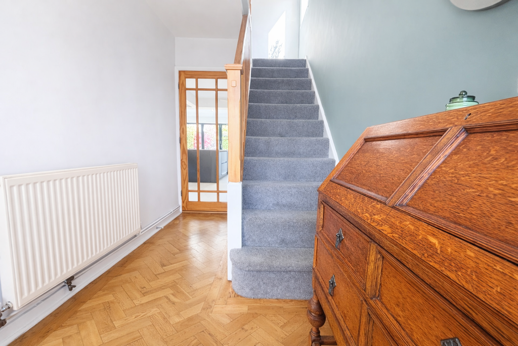 Property photo 2 of 27