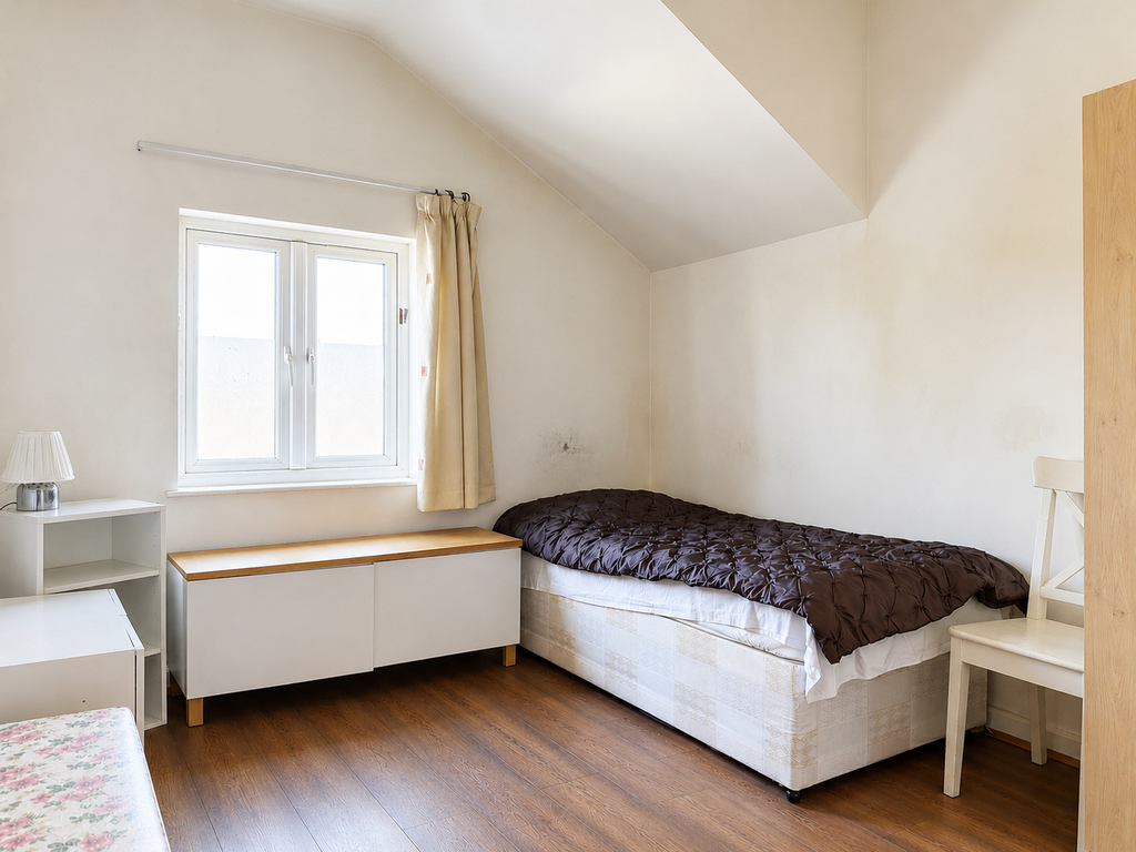 Property photo 1 of 3