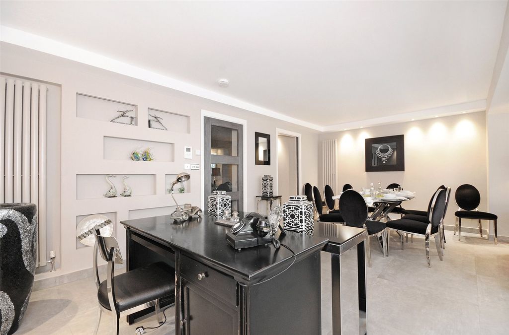 Property photo 3 of 12 Picture No. 13