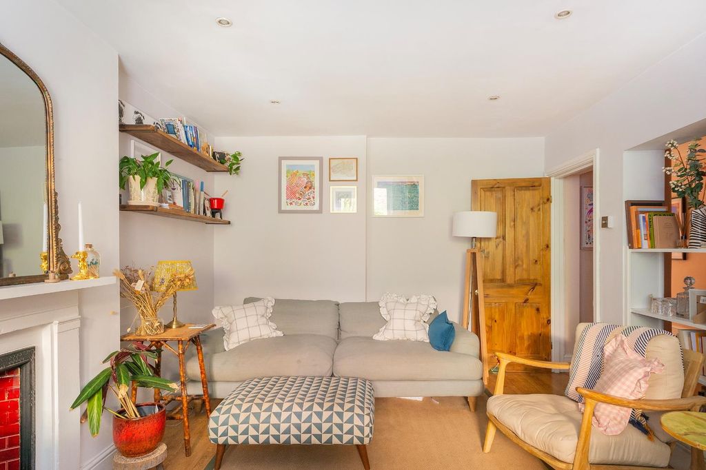 Property photo 1 of 33 G0F2Wpcn - Lounge C.Jpg