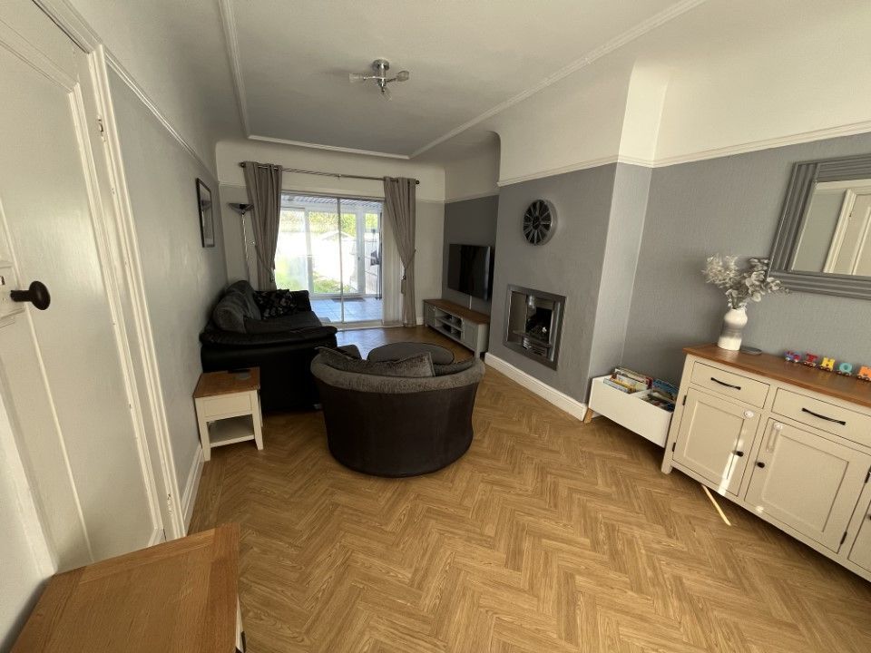 Property photo 3 of 14