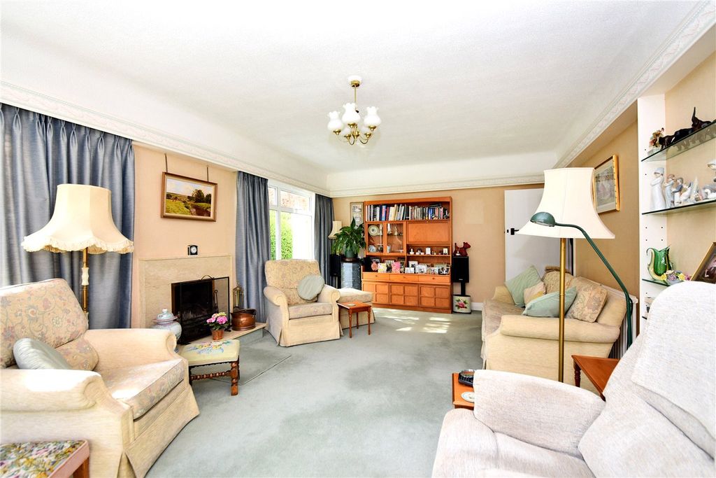 Property photo 3 of 22 Picture No. 04