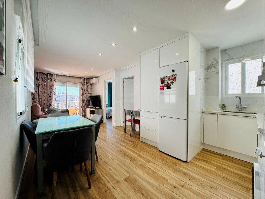 Property photo 1 of 20 Apartment In Guardamar Del Segura, Central And Close To All Services, 600 Meters From The Beach And A 5-Minute Walk To Mercadona