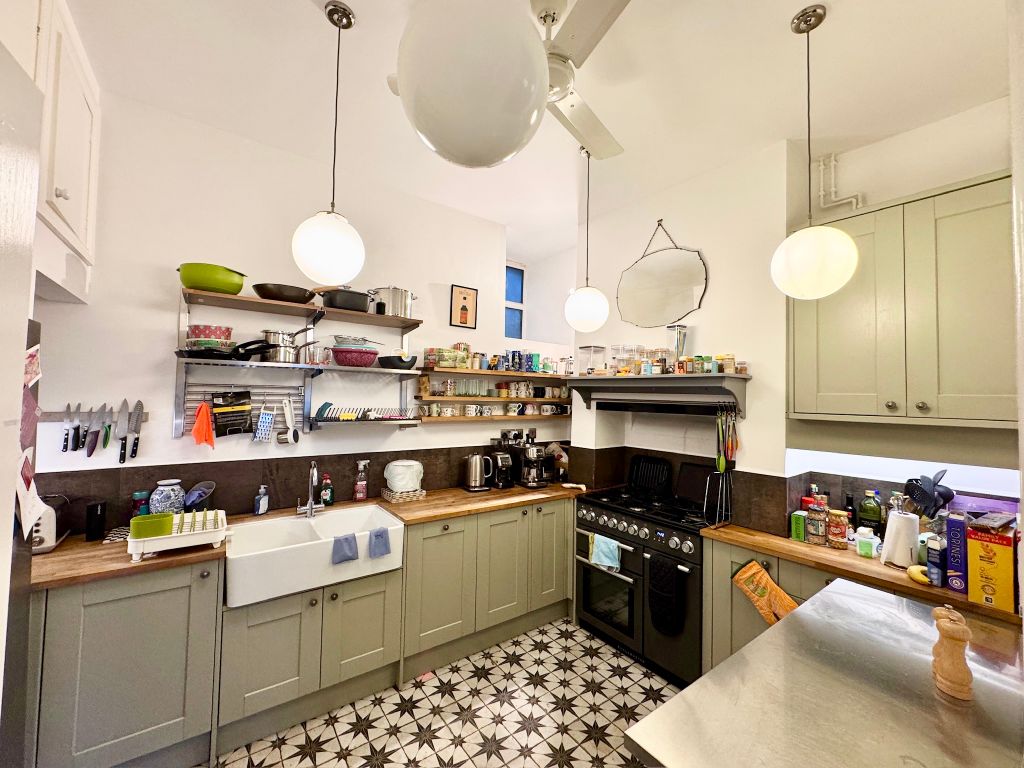 Property photo 1 of 25