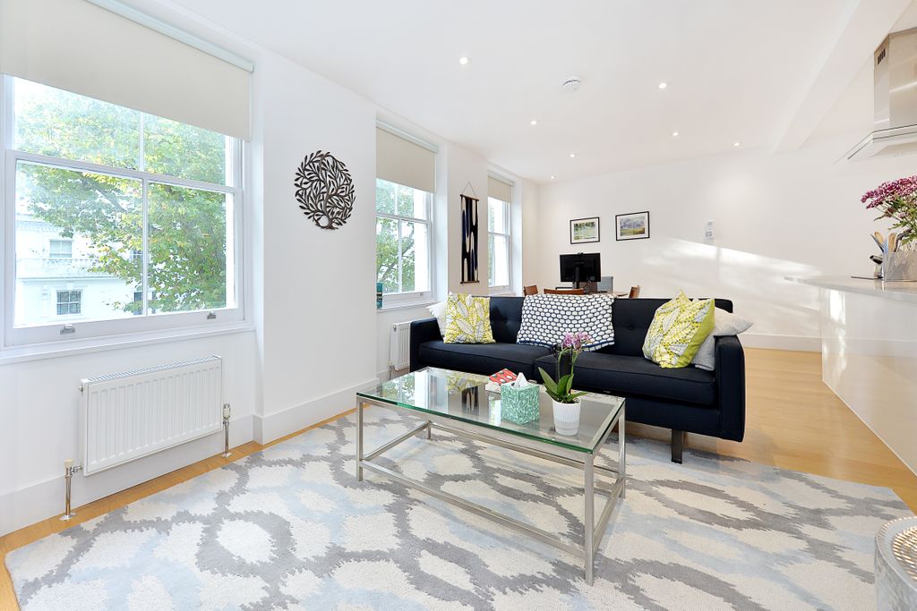 Property photo 1 of 8 Reception Room