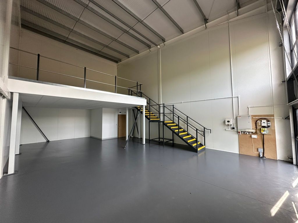 Property photo 3 of 9 Photo 2