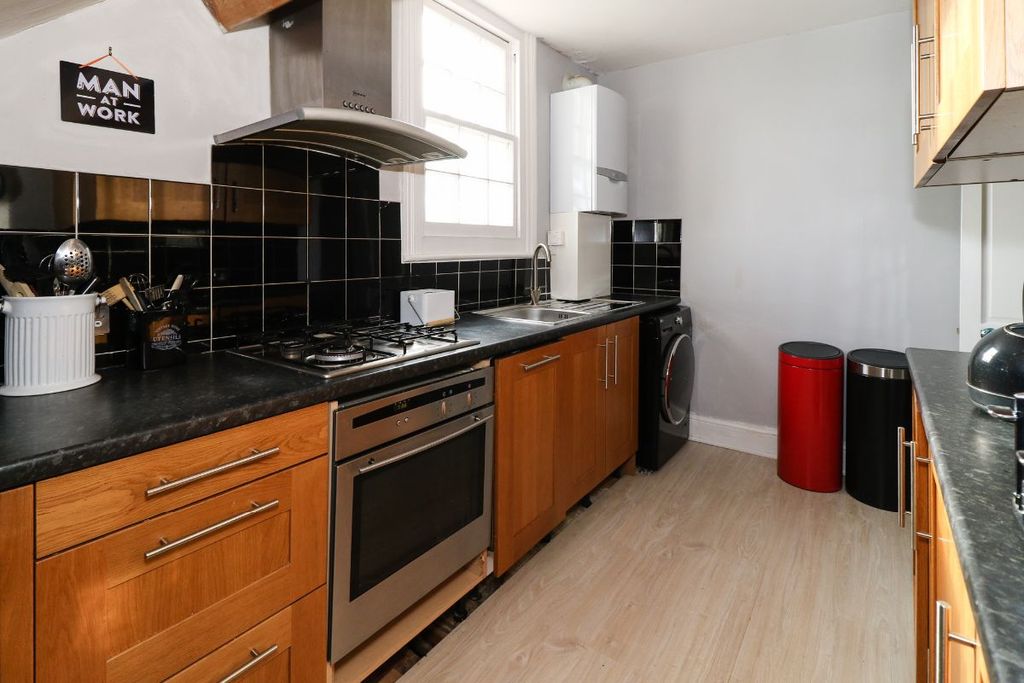 Property photo 3 of 13