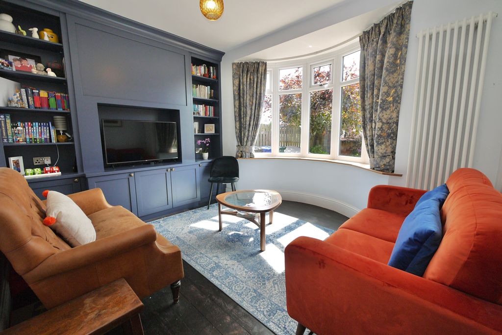 Property photo 3 of 29 16