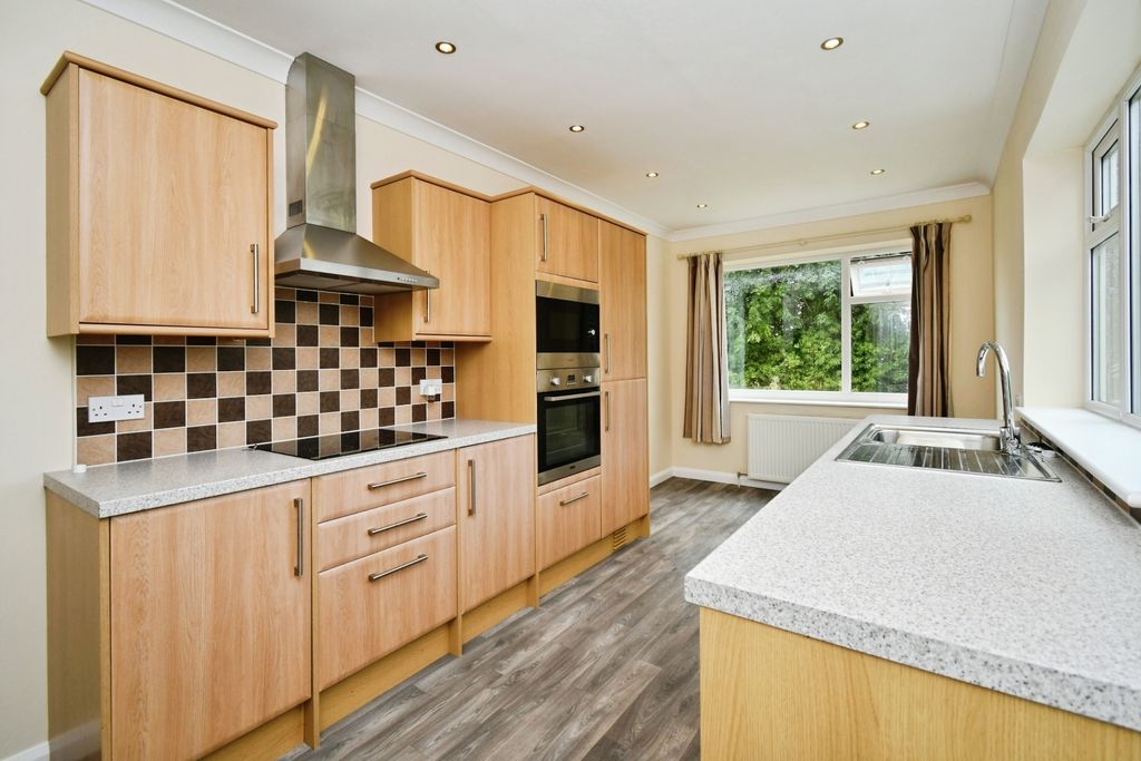Property photo 2 of 15 Pbox-Img.Jpg