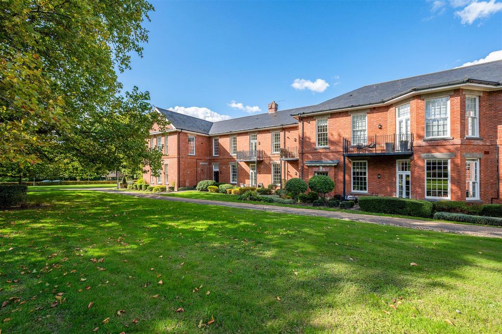 Property photo 1 of 21 Ashford Court,  (4).Jpg