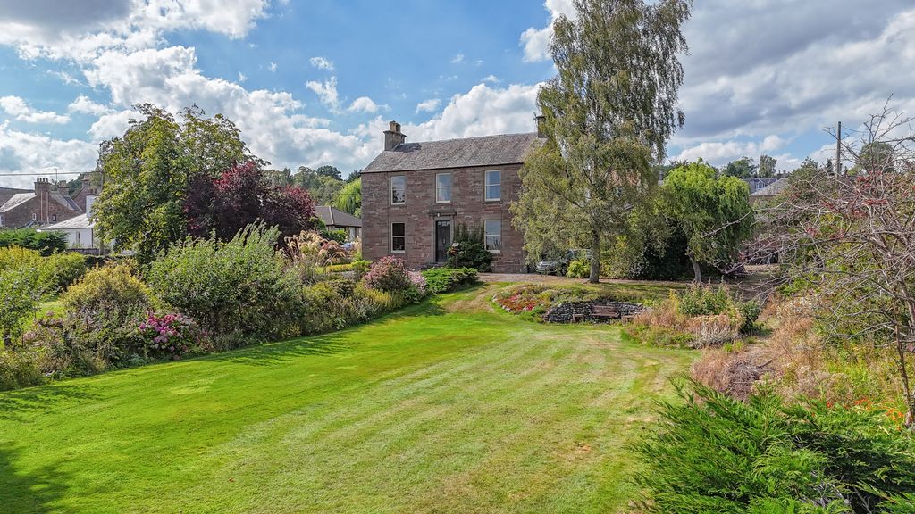 Property photo 2 of 28 Dji_20250825145505_0265_D