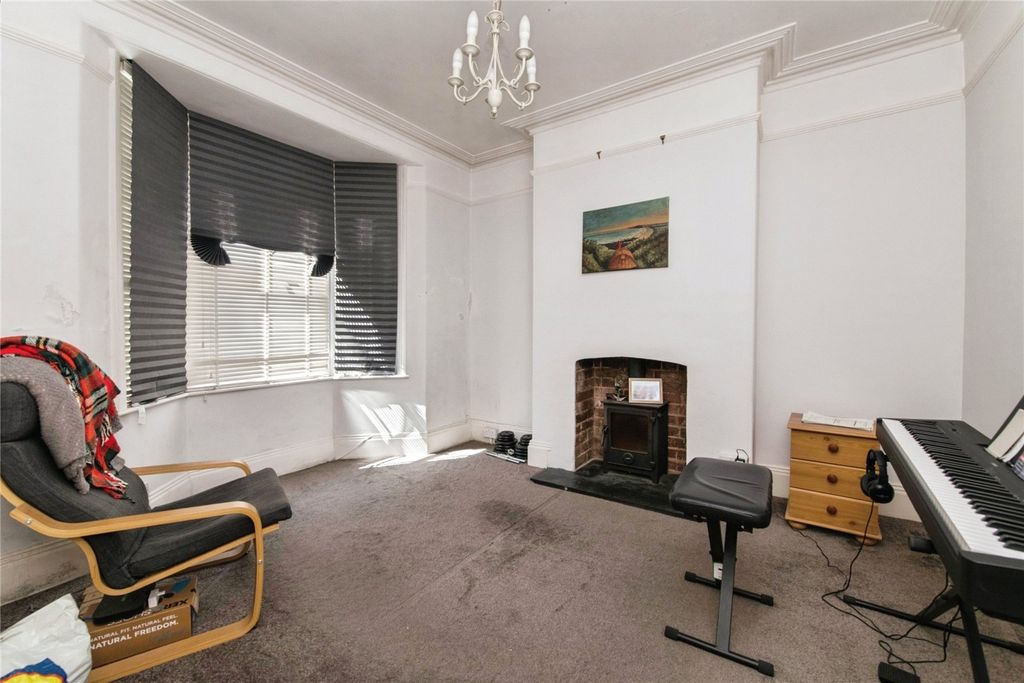 Property photo 3 of 14 Picture No. 06