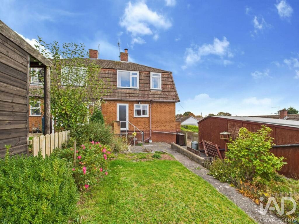 Property photo 2 of 14