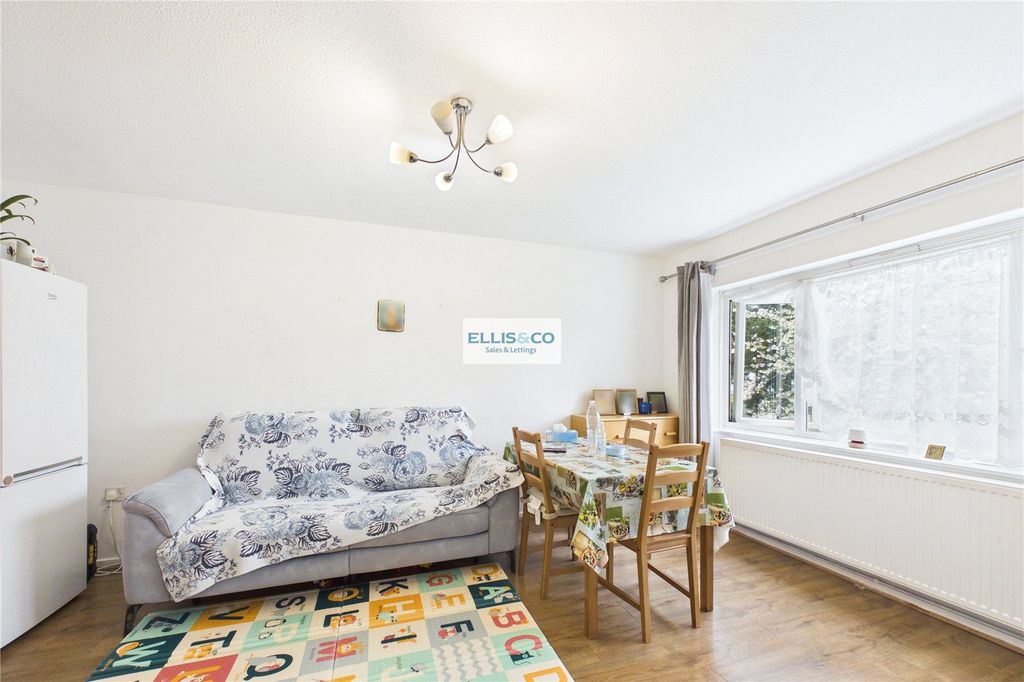 Property photo 3 of 15 Picture No. 28