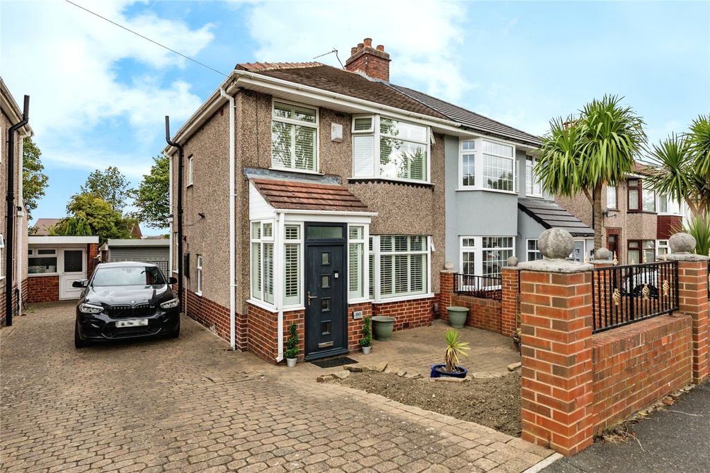 Property photo 1 of 25 Picture No. 21
