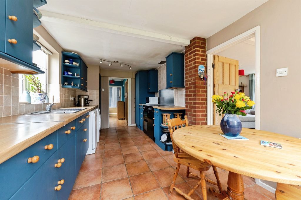 Additional image 7 of 5 bed detached bungalow for saleNorth Avenue, Letchworth Garden City SG6