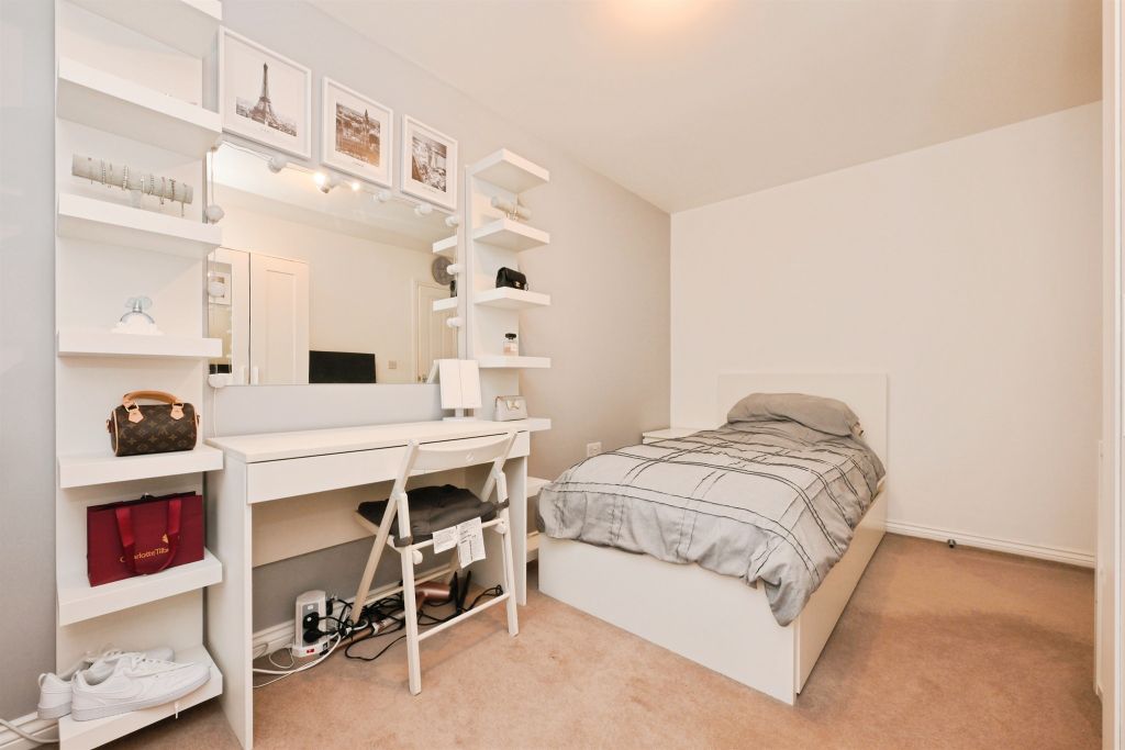 Property photo 2 of 22