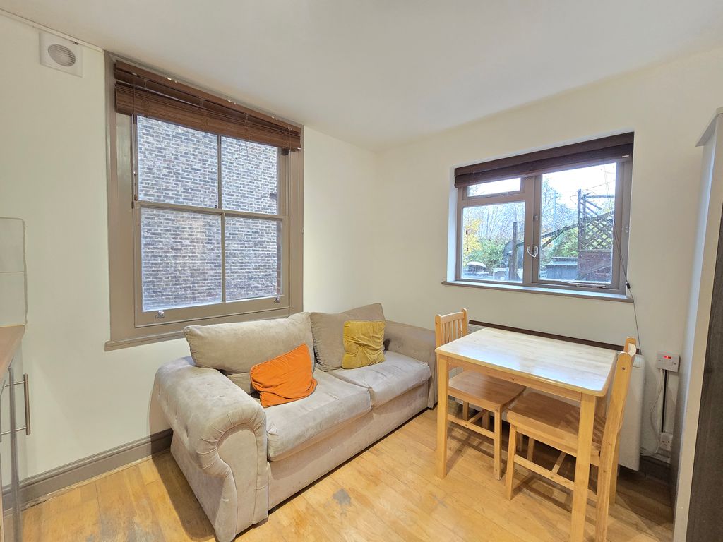 Property photo 2 of 4