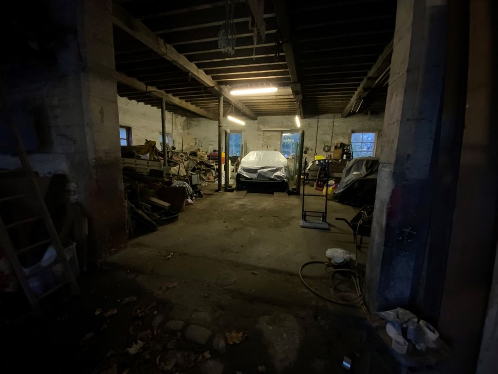 Property photo 2 of 3