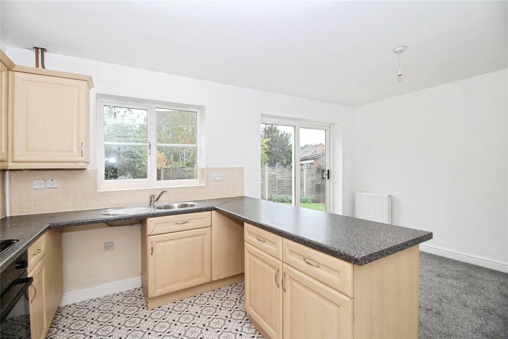 Property photo 3 of 17 Kitchen/Diner