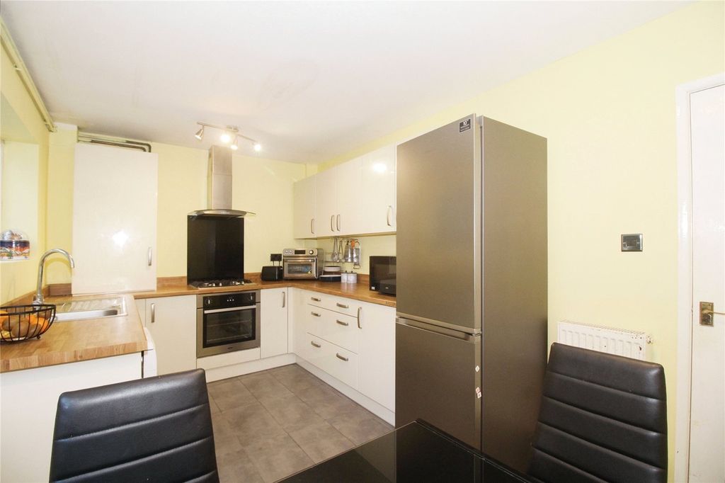 Property photo 3 of 9 Kitchen And Diner
