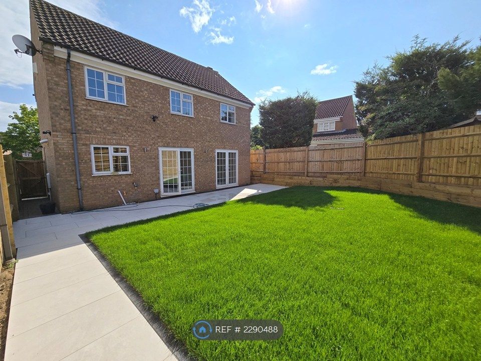 Property photo 3 of 35