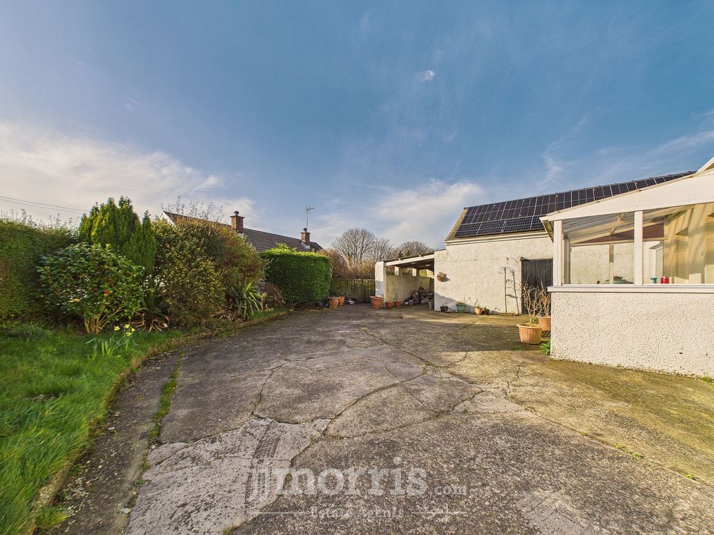 Property photo 2 of 26