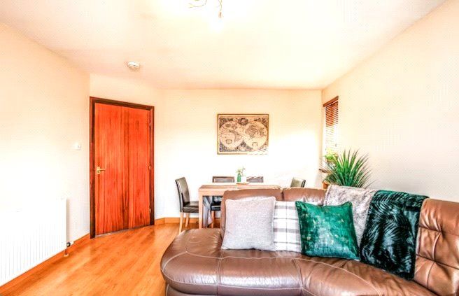 Property photo 3 of 10 Photo 3