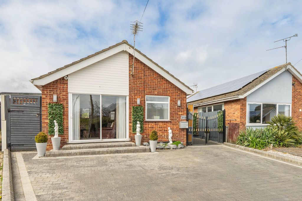 Property photo 1 of 22