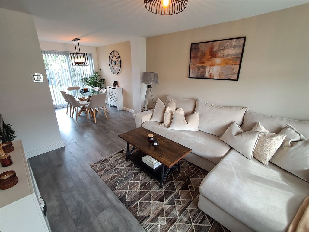Property photo 3 of 17 Lounge Dining Room