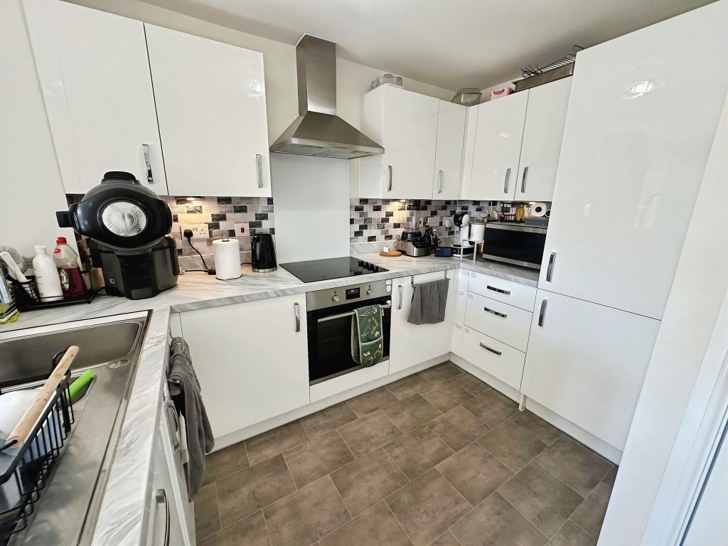 Property photo 3 of 18