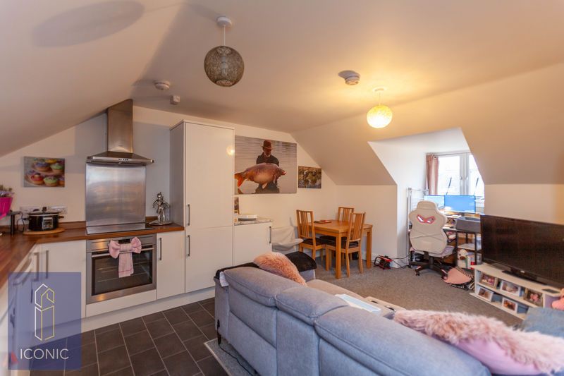 Property photo 3 of 7 Photo 1