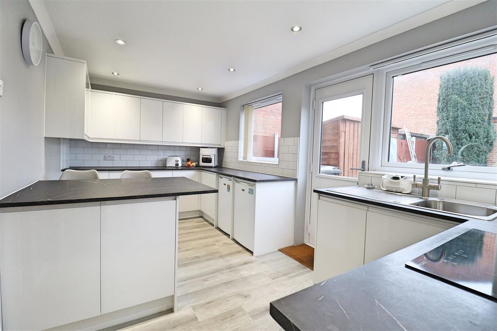 Property photo 2 of 19 Img_2045.Jpg