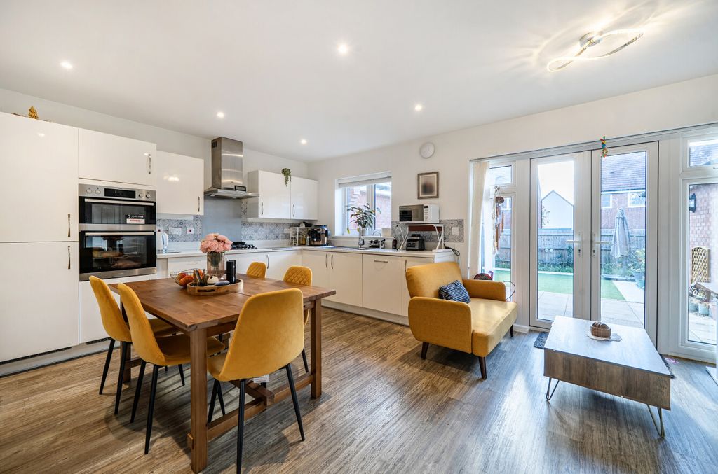 Property photo 2 of 14 1-6Ad5d7Eb92781-1...