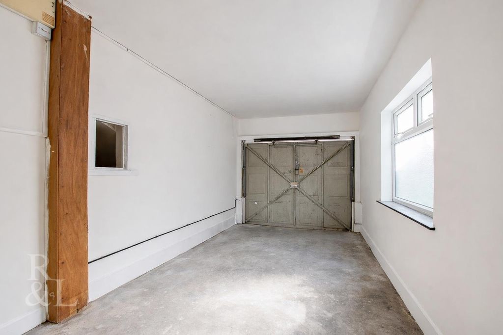 Additional image 11 of 3 bed flat for saleAbbey Road, West Bridgford, Nottingham NG2